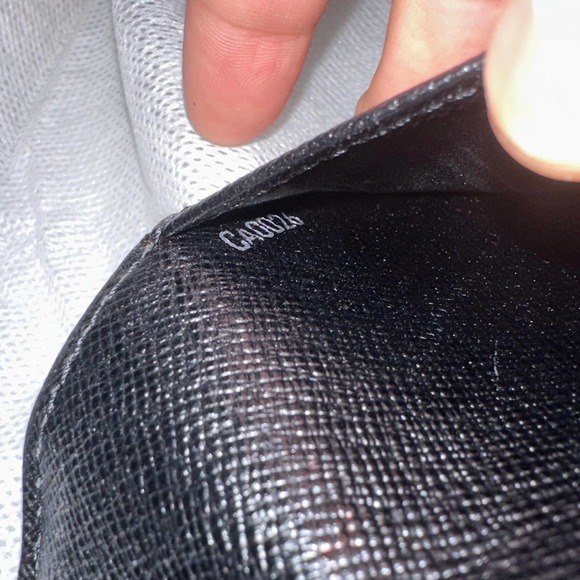 Louis Vuitton Epi Leather Small Ring Agenda Cover - Picture 12 of 12